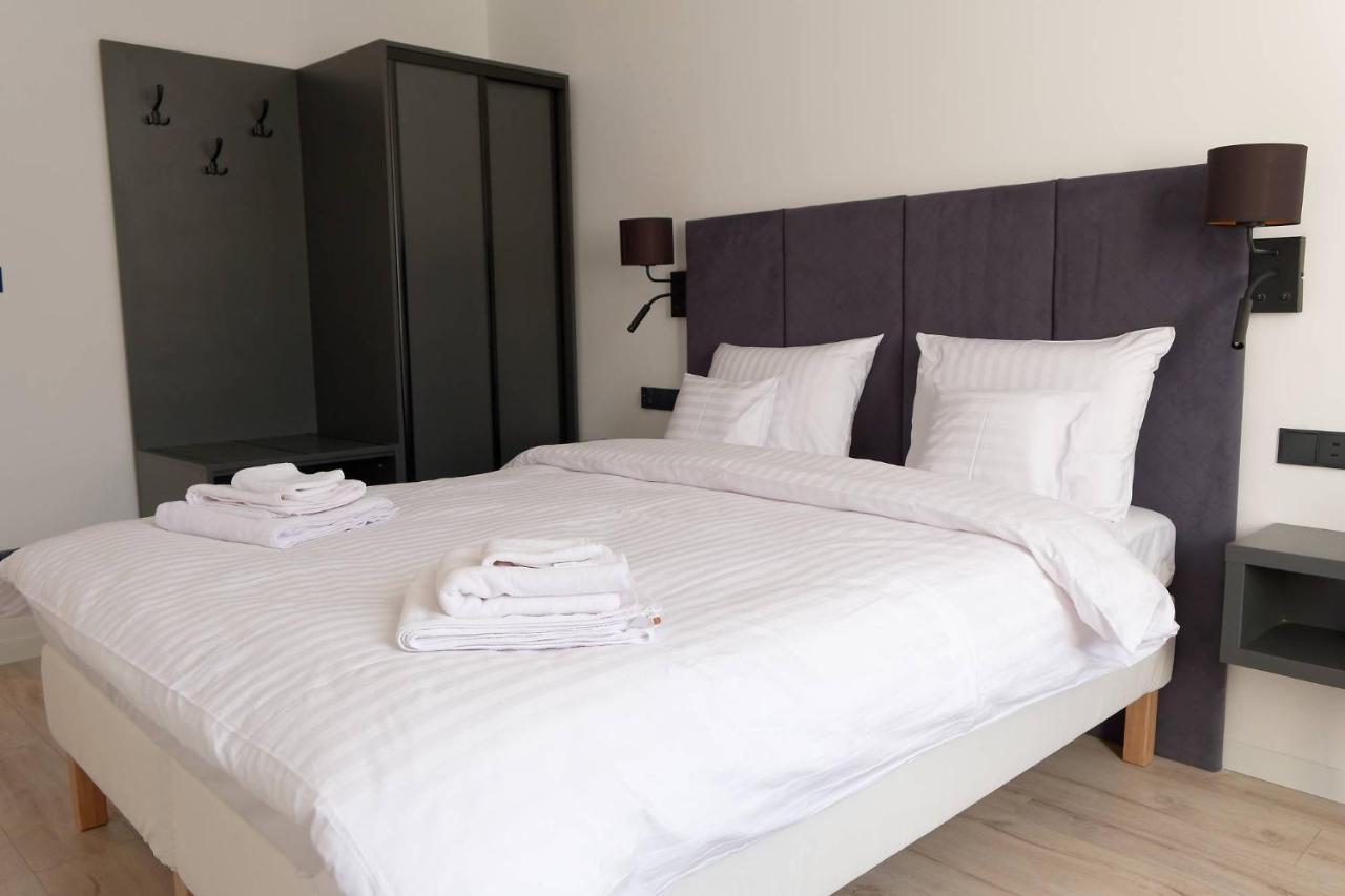 Apartament E-Space เชชูฟ ภายนอก รูปภาพ