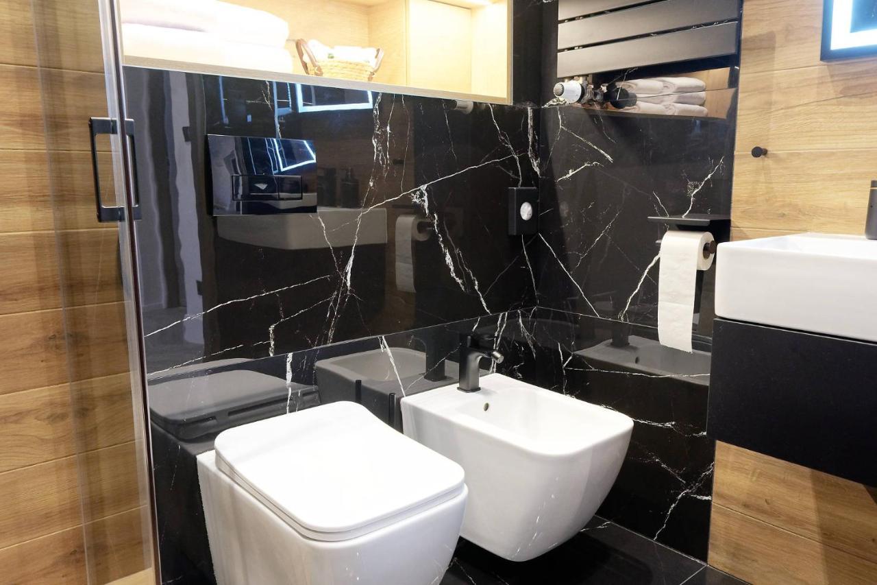 Apartament E-Space เชชูฟ ภายนอก รูปภาพ