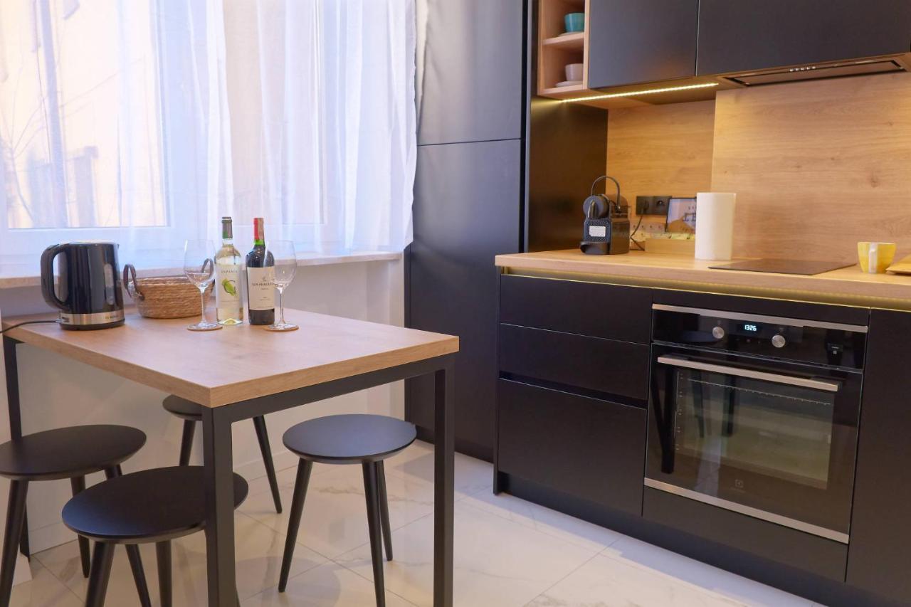 Apartament E-Space เชชูฟ ภายนอก รูปภาพ