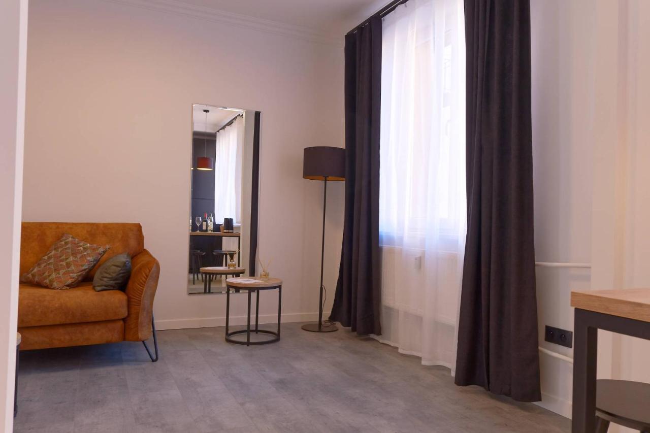 Apartament E-Space เชชูฟ ภายนอก รูปภาพ