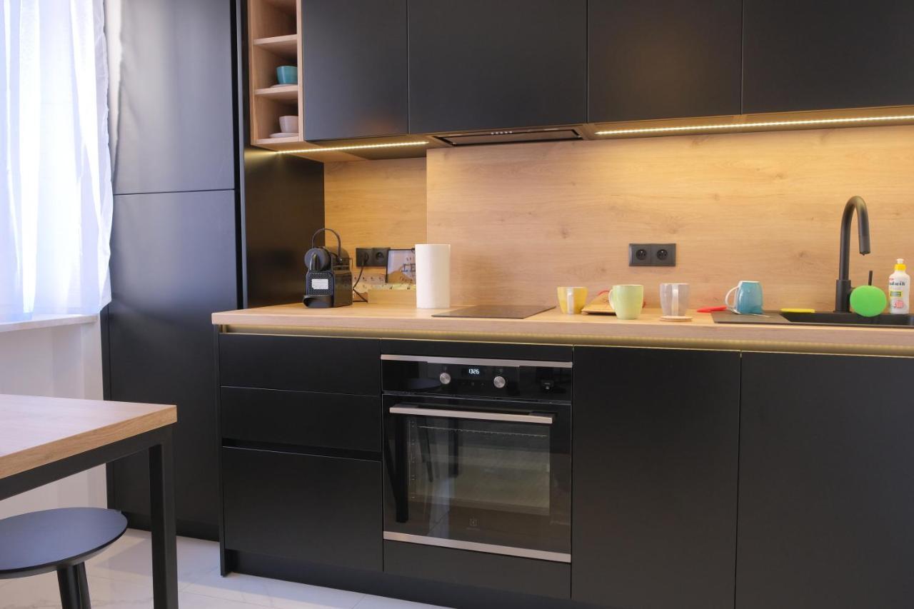 Apartament E-Space เชชูฟ ภายนอก รูปภาพ
