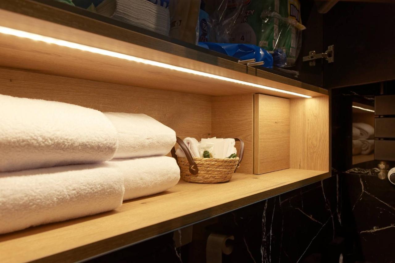 Apartament E-Space เชชูฟ ภายนอก รูปภาพ